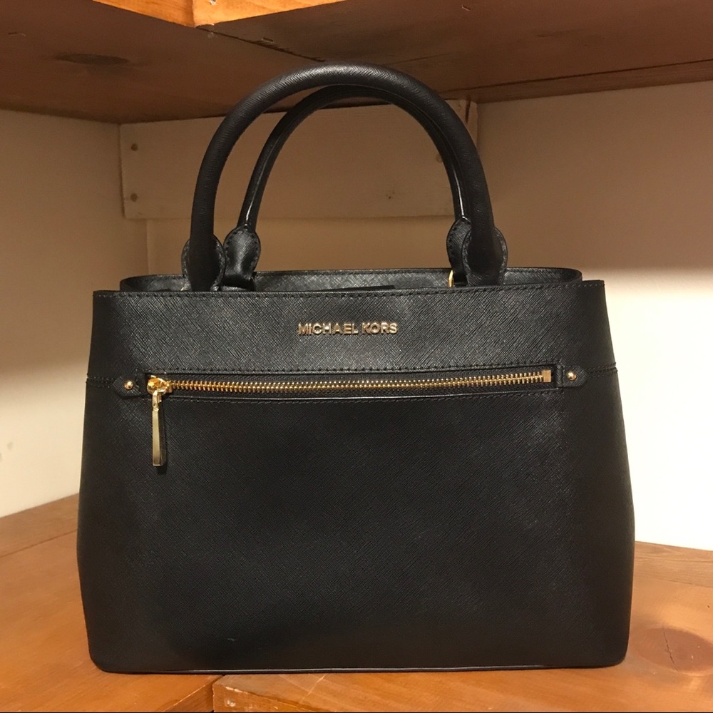 MICHAEL KORS Hailee Satchel